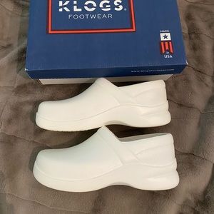 NEVER WORN: Klogs Boca Healthcare Shoes in White ~Size 7~